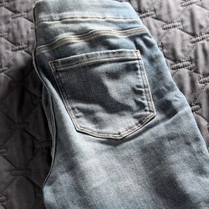 Liverpool Los Angeles Blue Jean Capris 4/27 Stretch Elastic Waist Cuffs